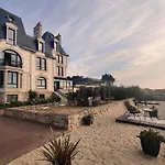 Chateau De Saint-Samson