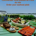 La Cale * Front De Mer*