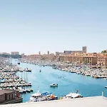 Yacht Idealement Situe Au Coeur Du Vieux-Port