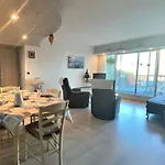 Appartement 2 Pieces Avec Terrasse Privative, Animaux Admis - Fr-1-487-332