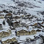 Appart 4 Etoiles Au Chinaillon : 4 Chambres Pour 9 Pers, Grande Terrasse Sud, Proche Pistes Et Village - Fr-1-391-93