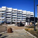T2 Balcon Vue Mer Parking Et Entree Securises Tout A Pied