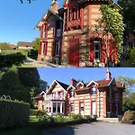 La Villa Des Rosiers