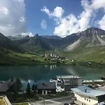 Appartement Renove Proche Des Pistes Avec Balcon - Fr-1-502-389