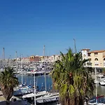 Un Sejour Pour Admirer Les Bateaux, A Port Leucate
