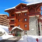 Charmant 3P Aux Menuires, 43M², 2 Ch, 2 Sdb, 6 Pers, Pied Des Pistes, Parking, Balcon Sud - Fr-1-178-373