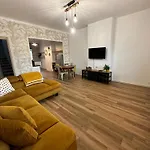 Appartement Calme, Spacieux Et Chic En Centre Ville !