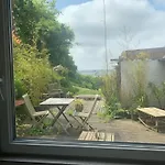 Logements Vue Sur Mer ,Chambre Et Cuisine Equipee ,Acces Independant, Terrasse