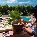 Appart'Hotel Agathea