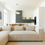 90M2 Design, Calme, Wifi, Clim, Netflix