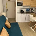 Flat With Swimming Pool Close To The Beach