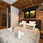 Appartement Elegant Avec Jacuzzi A Val-D'Isere - 4 Chambres En Suite, Proche Piste De Bellevarde - Fr-1-567-87