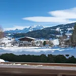 Chalet Chic Renove A Proximite Des Pistes - 5 Chambres Pour 11 Personnes - Fr-1-569-36