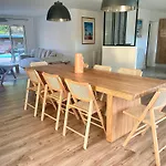 Villa Nolaene, 8-9 Pers, Piscine, Calme Et Moderne