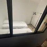 Appartement Ou Studio En Hyper Centre, Pour La Plage Et La Rue Pietonne Il Suffit De Traverser La Rue , Voir La Photo Principale