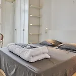 Grand Appartement Au Coeur De Sete