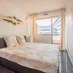 Ideal Couple, Family & Friends - Calme, Lumineux, Balcon - Proche Plages 2Km - Velodrome A 10Min - Olympique Marina - Climatisation & Parking Prive
