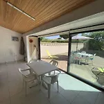 Jolie Villa 3 Pieces Avec Veranda, Terrasse, Parking Securise Et Animaux Admis A Saint-Cyprien - Fr-1-106-68