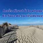 Studio Le Vue Mer Acces Direct A La Plage Parking Prive Clim Belle Terrasse