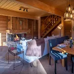 Chalet Antigone - Ovo Network