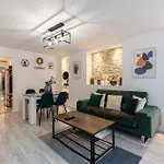 Le 77 De Satie - City Center Apartment 3P Capacity