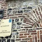 Semidetached House In The Heart Of The Historic Center, Fecamp