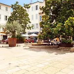 La Maison Mediterraneenne