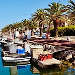 Superbe Villa Entierement Renovee
