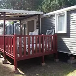 Mobil Home Recent De 3 Chambres Dans Un Camping 4*