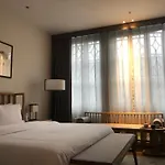 Uin Oriental Hotel