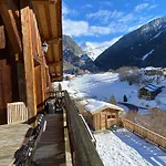 Chalet Des Trappeurs Coeur Vanoise 15 Persons