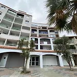 Trois-Pieces A Canet-Plage, 6 Couchages, Proche Plage Et Commerces - Fr-1-750-51