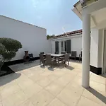 Mandalis Belle Et Grande Maison Avec Piscine Chauffee Et Spa