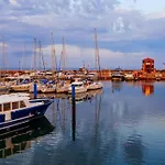 Marina, Ile Des Pecheurs - Acces Piscine Et Spa