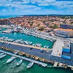 Studio Superbe Vue Mer Et Port.