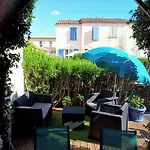Maison De Vacances A Quelques Pas Des Remparts