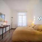 Appartement Tout Equipe Avec Terrasse Au Coeur De Marseille