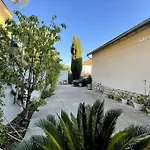 Studio Prive Et Jardin