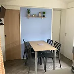 Mobil-Home 4 Places Climatise Dans Camping 4*