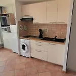 Studio 121, Heliopolis K Au Village Naturiste