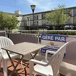 Grand T1 Climatise Avec Garage Privatif Proche Des Thermes - Terrasse Ensoleillee - Fr-1-553-52
