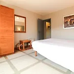 Stunning 3-Bedroom Apartment With Mountain Views
