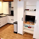 Bungalow Paisible A Agde Avec Piscine Partagee