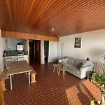 Vue Imprenable Sur L Ocean Pour Ce Studio