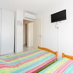 Villa Climatisee Avec Terrasse, Cuisine D'Ete Et Wifi - Proche Plage A Narbonne - Fr-1-409-261