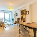 Le Meyrueis, T3, Clim, Terrasse, Centre Ville