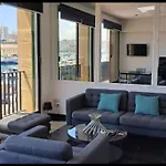 Sublime Appartement Avec Vue Sur Le Vieux Port