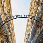 L'Insolite Quartier Des Antiquaires