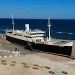 Place Parking Privee + 100 M Plage