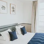 Hotel De La Marine